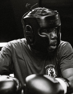 Casque de boxe en cuir de la série One