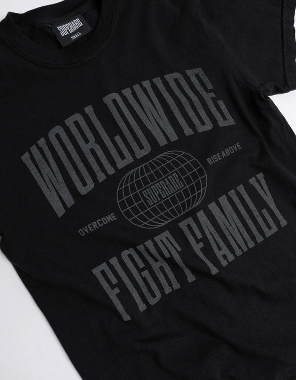 T-shirt dans le monde entier