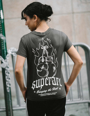 T-shirt pour femmes Bringing The Heat Boyfriend